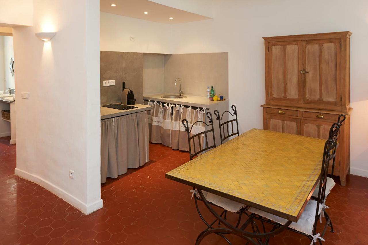 La Grande Maison De Nans Εξωτερικό φωτογραφία